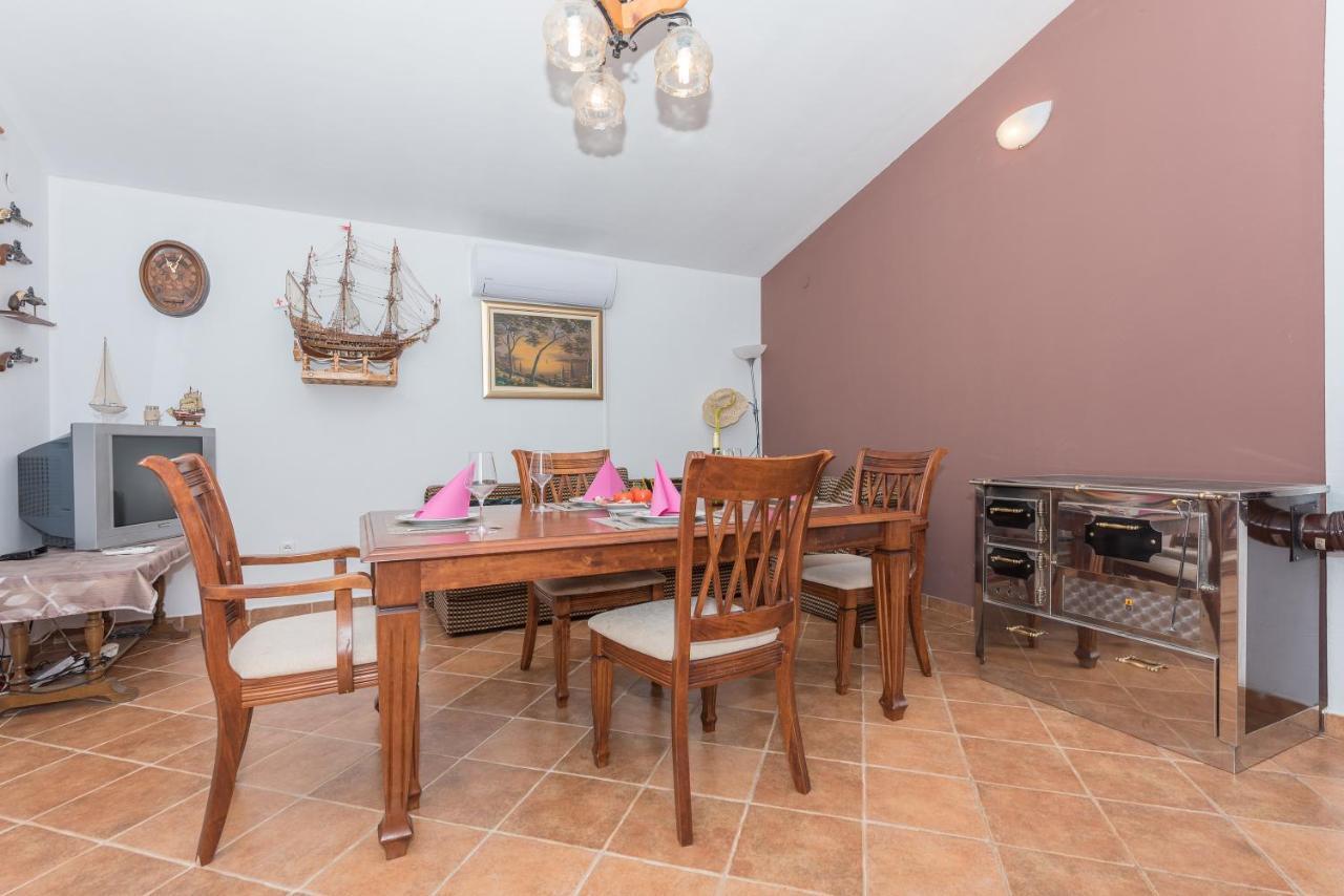 Holiday Home Frane Slivno  Exterior foto