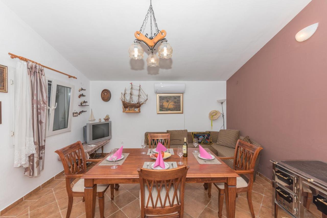 Holiday Home Frane Slivno  Exterior foto